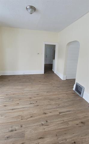 Builiding view twenty three for 260 Fremont, Manistee, MI. 49660