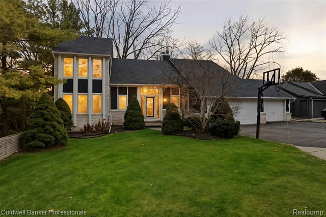 Builiding view eleven for 3410 Benstein, Commerce Township, MI. 48382