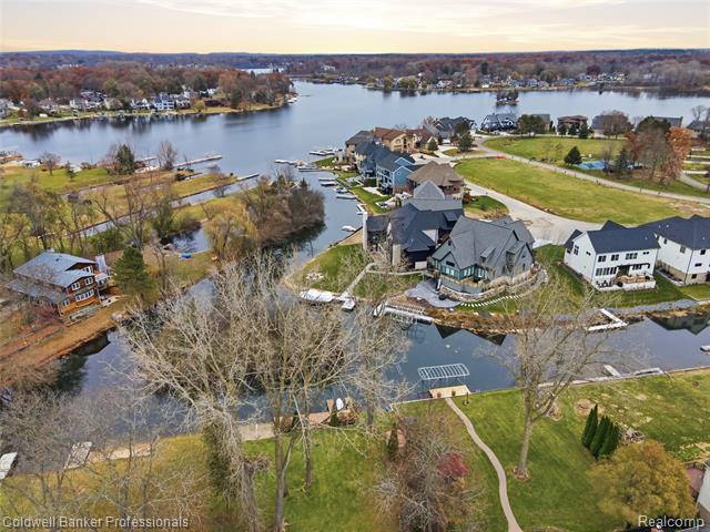 Builiding view one for 3410 Benstein, Commerce Township, MI. 48382