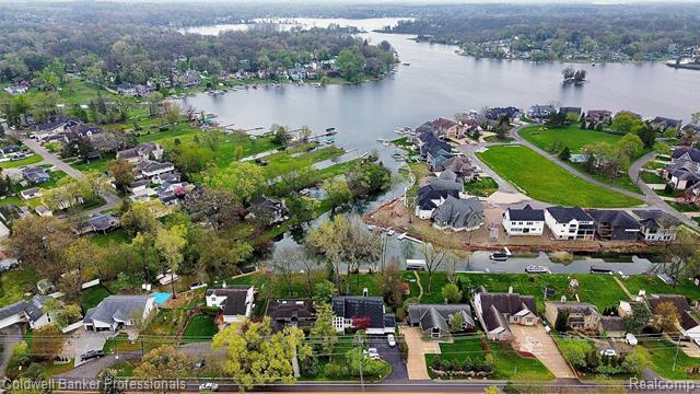 Builiding view thirty eight for 3410 Benstein, Commerce Township, MI. 48382