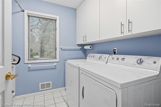 Builiding view twenty for 3410 Benstein, Commerce Township, MI. 48382