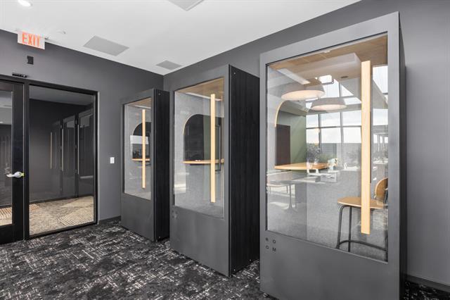 Builiding view forty for 144 Oakes, Grand Rapids, MI. 49503