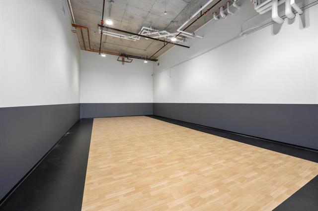 Builiding view thirty six for 144 Oakes, Grand Rapids, MI. 49503