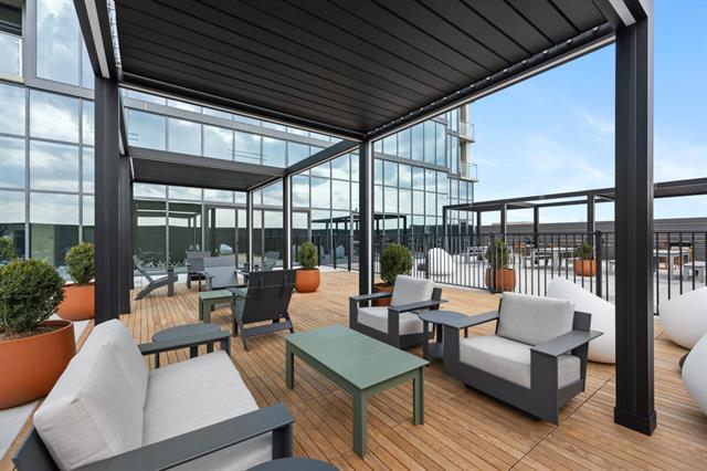 Builiding view twenty one for 144 Oakes, Grand Rapids, MI. 49503