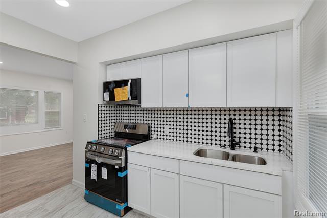 Builiding view eleven for 12658 Waltham, Detroit, MI. 48205