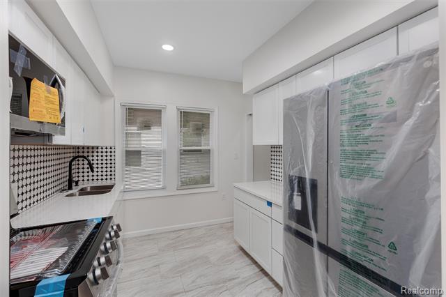 Builiding view nine for 12658 Waltham, Detroit, MI. 48205