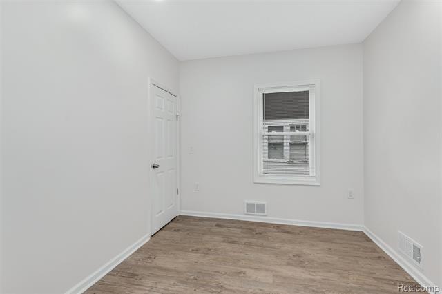 Builiding view six for 12658 Waltham, Detroit, MI. 48205