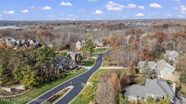 Builiding view fifty eight for 3325 Timberlake, Walled Lake, MI. 48390