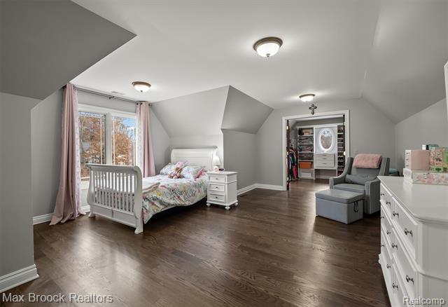 Builiding view forty five for 3325 Timberlake, Walled Lake, MI. 48390