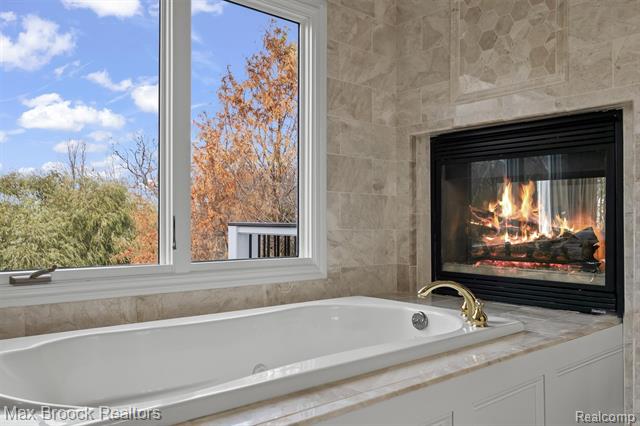 Builiding view forty two for 3325 Timberlake, Walled Lake, MI. 48390