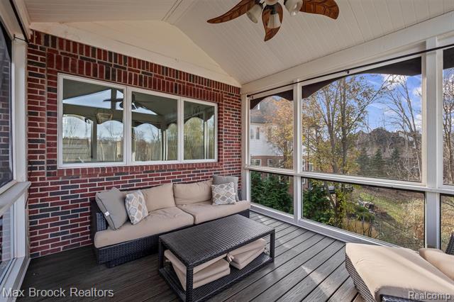 Builiding view sixty seven for 3325 Timberlake, Walled Lake, MI. 48390