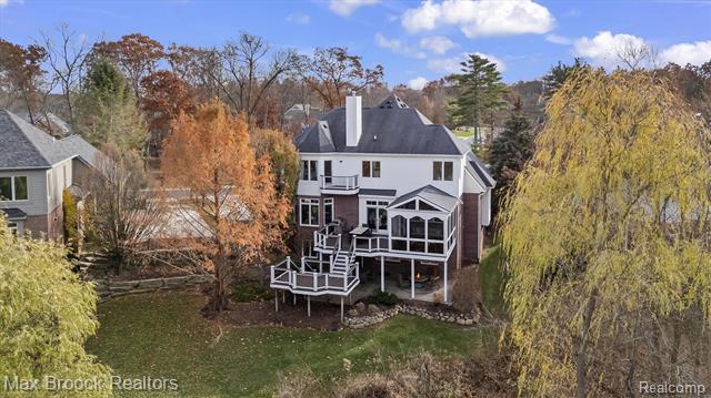 Builiding view sixty two for 3325 Timberlake, Walled Lake, MI. 48390