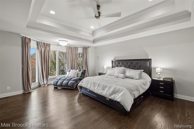 Builiding view thirty eight for 3325 Timberlake, Walled Lake, MI. 48390