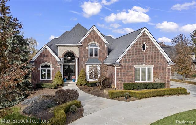 front view for 3325 Timberlake Dr, Walled Lake, Mi. 48390