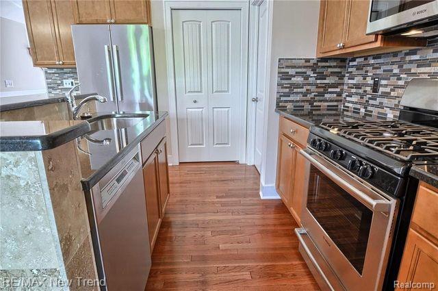 Builiding view three for 187 Summit View, Milford, MI. 48381