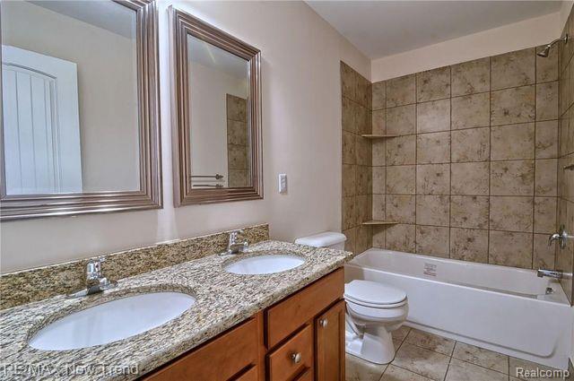 Builiding view twenty one for 187 Summit View, Milford, MI. 48381