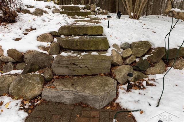 Builiding view fifty five for 3017 Orchard, Midland, MI. 48640