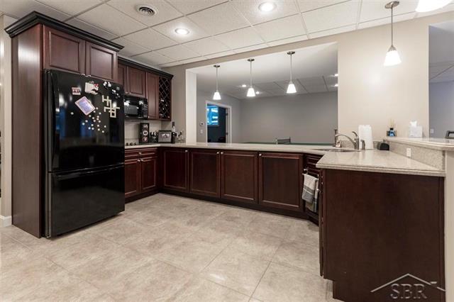 Builiding view thirty nine for 3017 Orchard, Midland, MI. 48640