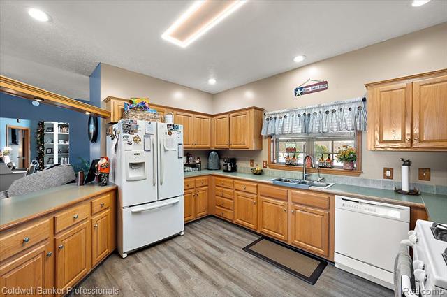 Builiding view eleven for 8661 Turner, Imlay City, MI. 48444