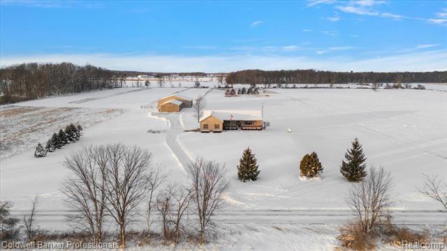 Builiding view seventy eight for 8661 Turner, Imlay City, MI. 48444