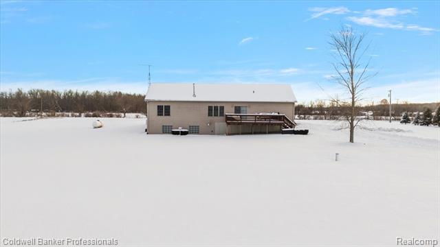 Builiding view seventy five for 8661 Turner, Imlay City, MI. 48444