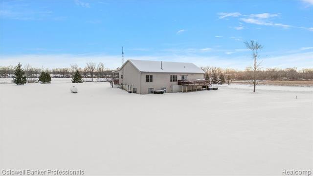 Builiding view seventy six for 8661 Turner, Imlay City, MI. 48444