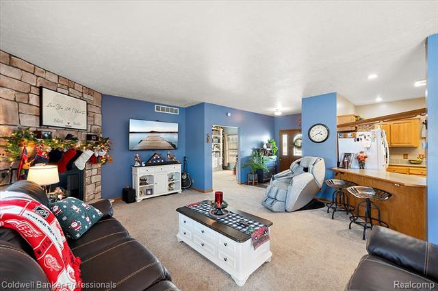 Builiding view ten for 8661 Turner, Imlay City, MI. 48444