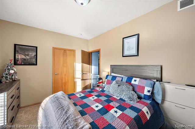 Builiding view thirty four for 8661 Turner, Imlay City, MI. 48444