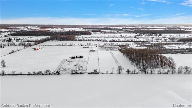 Builiding view three for 8661 Turner, Imlay City, MI. 48444