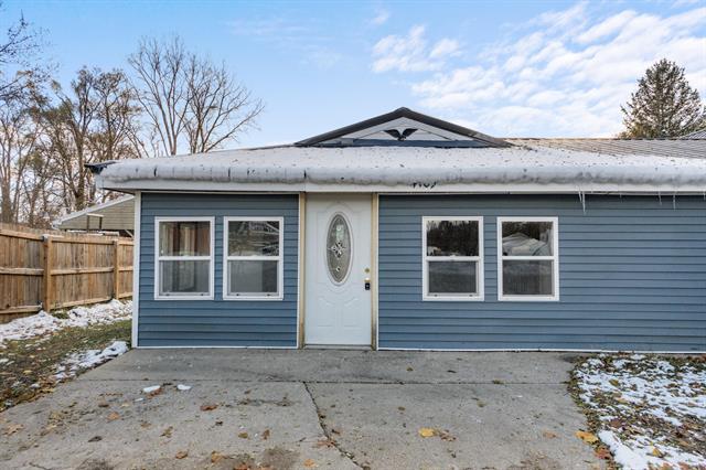 Builiding view five for 4109 Page, Michigan Center, MI. 49254