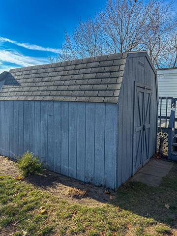 Builiding view five for 81 Cherry, Muskegon, MI. 49445