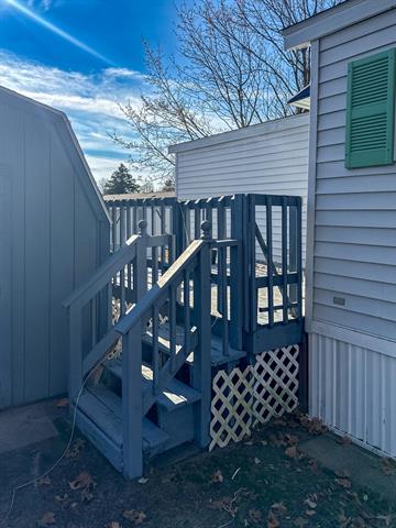 Builiding view six for 81 Cherry, Muskegon, MI. 49445