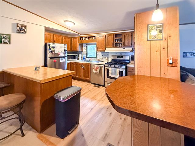 Builiding view thirteen for 81 Cherry, Muskegon, MI. 49445