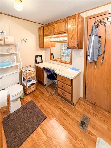 Builiding view thirty four for 81 Cherry, Muskegon, MI. 49445