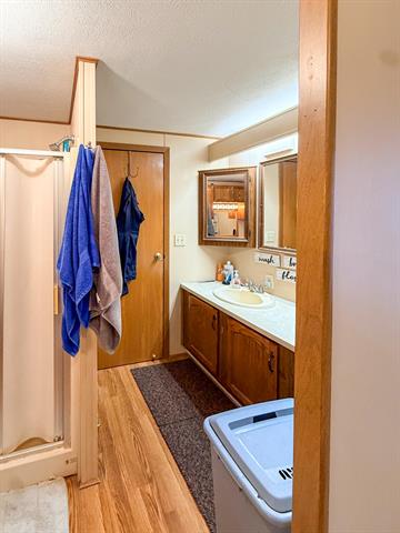 Builiding view thirty two for 81 Cherry, Muskegon, MI. 49445