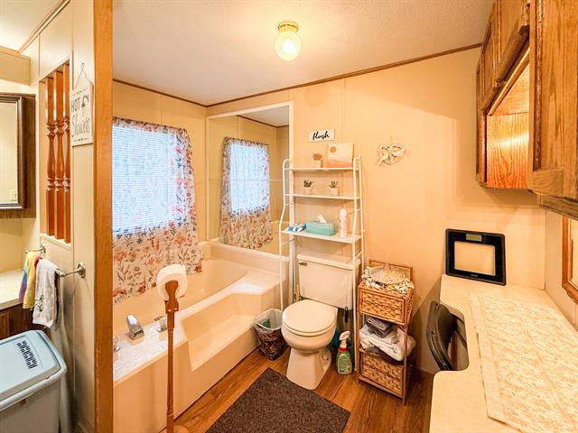 Builiding view thirty for 81 Cherry, Muskegon, MI. 49445