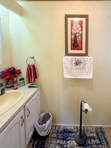 Builiding view twenty one for 81 Cherry, Muskegon, MI. 49445