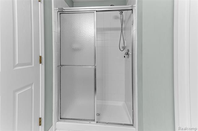 Builiding view twenty nine for 7567 Windgate, West Bloomfield, MI. 48323