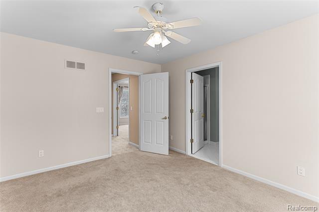 Builiding view twenty seven for 7567 Windgate, West Bloomfield, MI. 48323