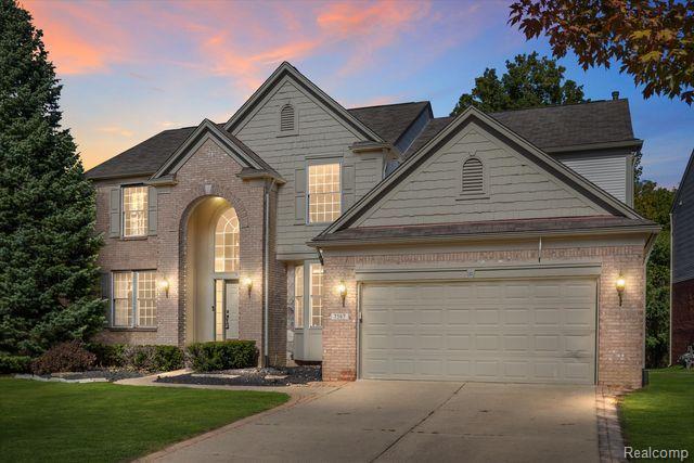 front view for 7567 Windgate Cir, West Bloomfield, Mi. 48323