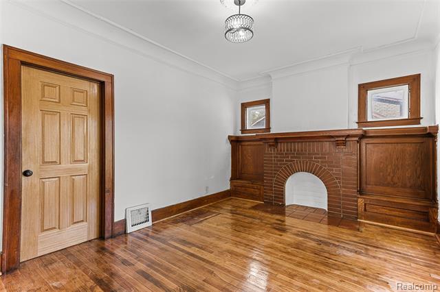 Builiding view four for 4827 Gray, Detroit, MI. 48215