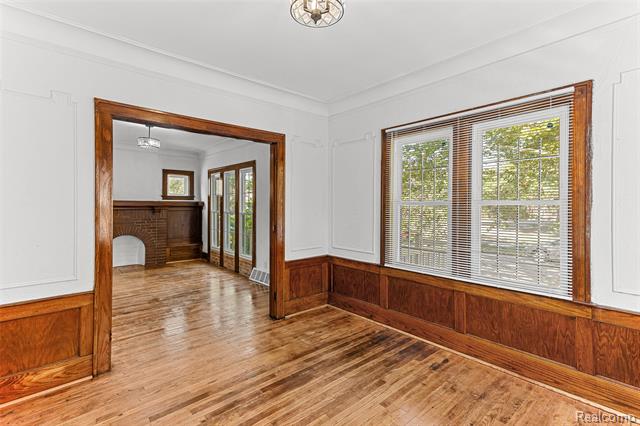 Builiding view seven for 4827 Gray, Detroit, MI. 48215