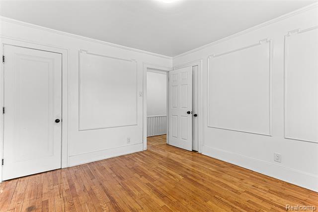 Builiding view sixteen for 4827 Gray, Detroit, MI. 48215