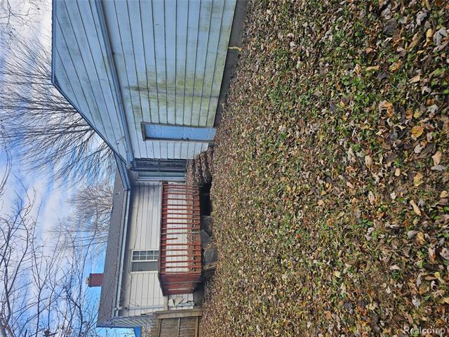 Builiding view seventeen for 3601 Twilight, Flint, MI. 48506