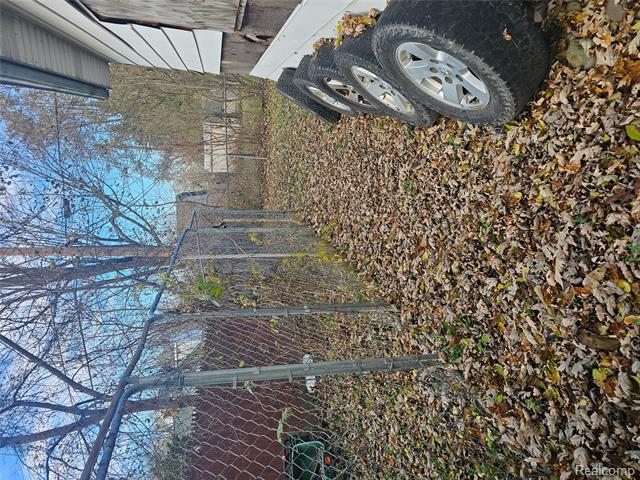 Builiding view sixteen for 3601 Twilight, Flint, MI. 48506