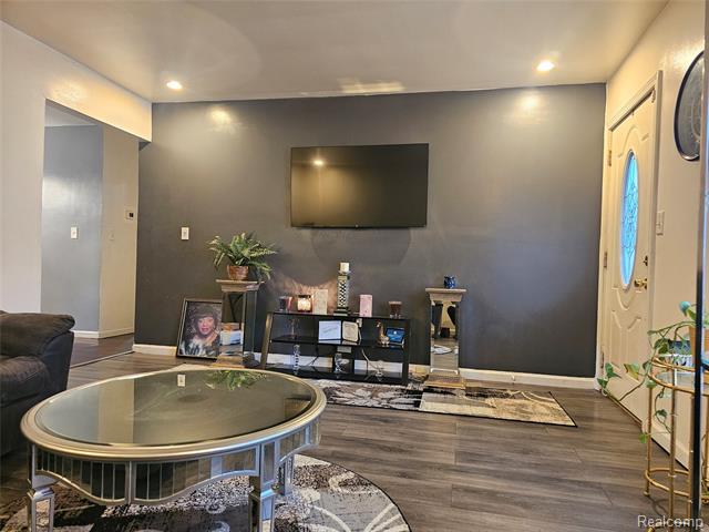 Builiding view three for 3601 Twilight, Flint, MI. 48506