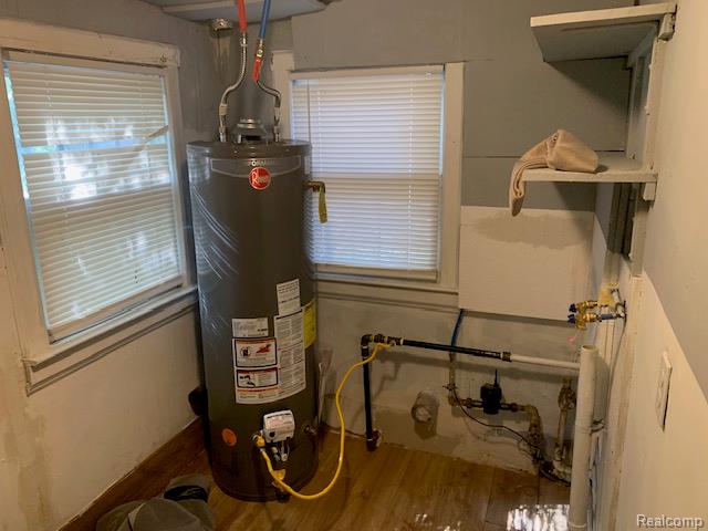 Builiding view eight for 405 W Lorado, Flint, MI. 48505