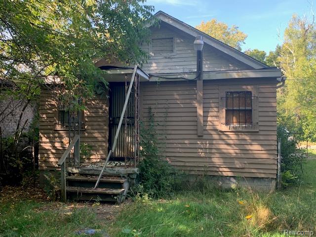 Builiding view eleven for 405 W Lorado, Flint, MI. 48505