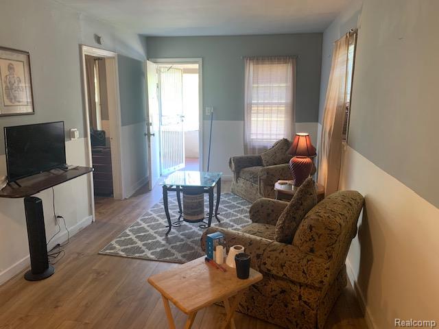 Builiding view three for 405 W Lorado, Flint, MI. 48505