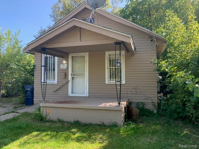 Builiding view twelve for 405 W Lorado, Flint, MI. 48505